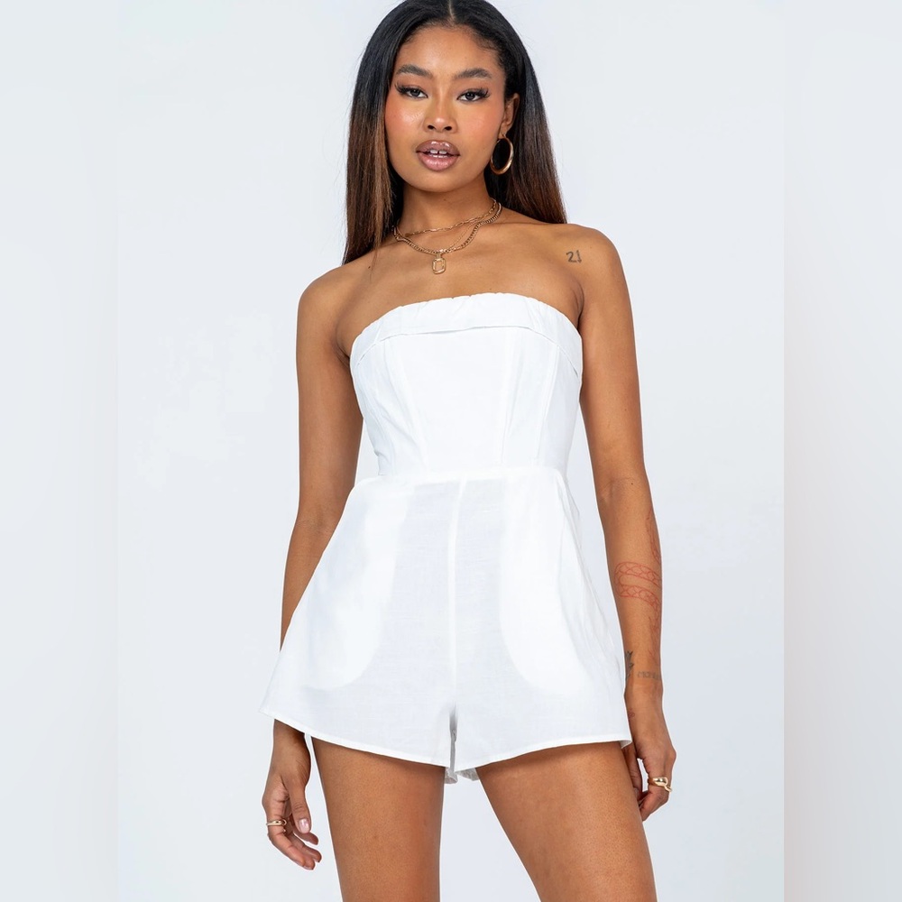 Princess Polly White Romper Strapless Sz 2 Bridal Bachelorette‎ Summer NWT